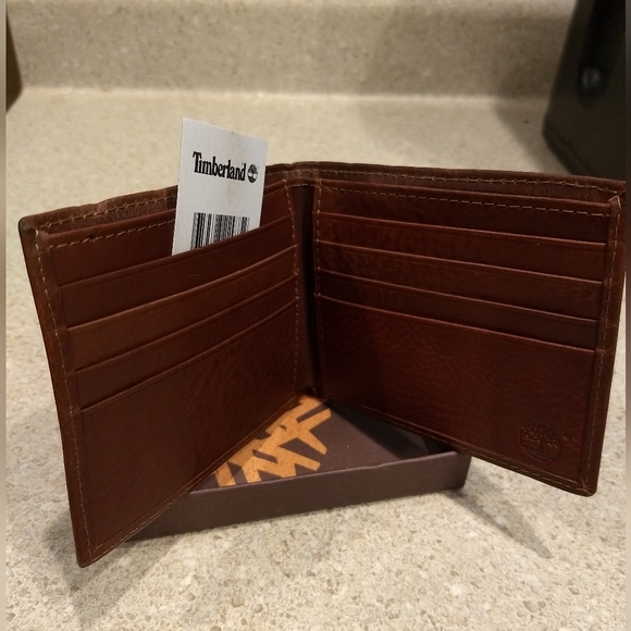 Timberland Slim Bifold Wallet Brown Leather NIB - Picture 2 of 8